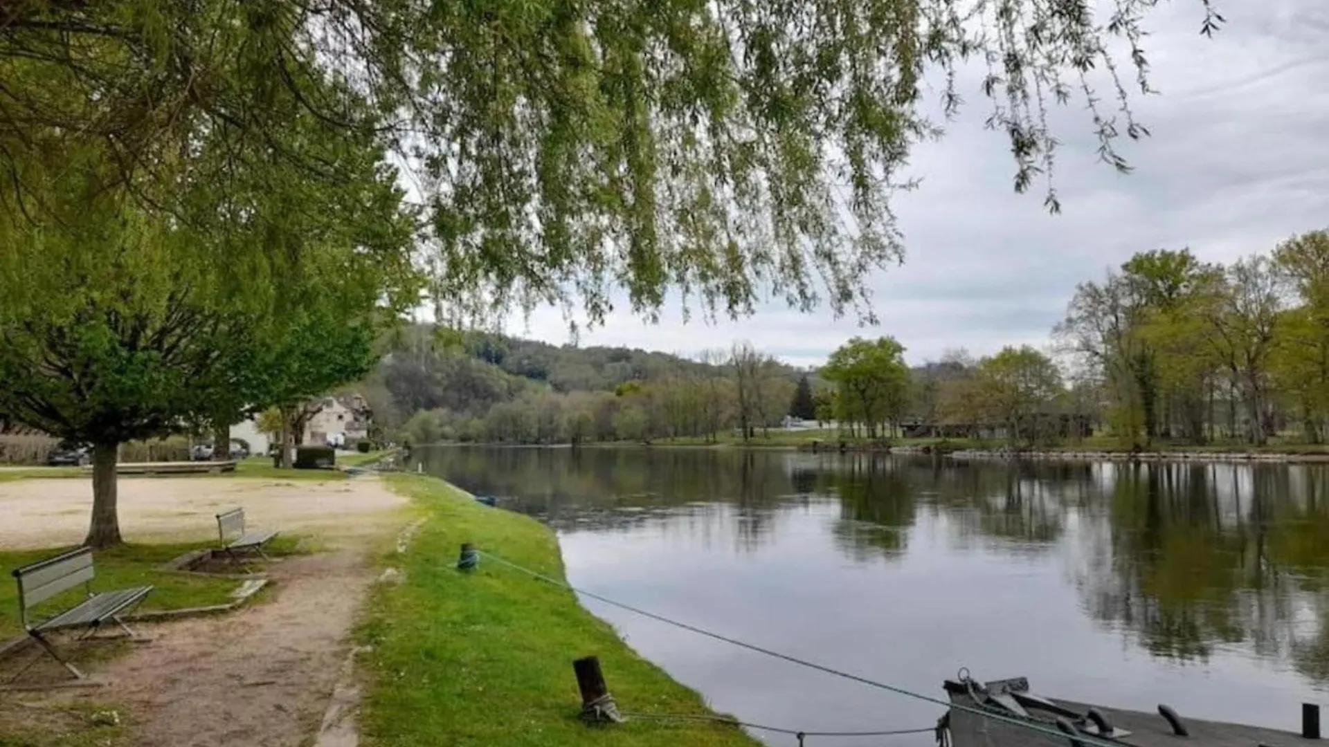 Modern Holiday Home With Private Pool Loubressac
